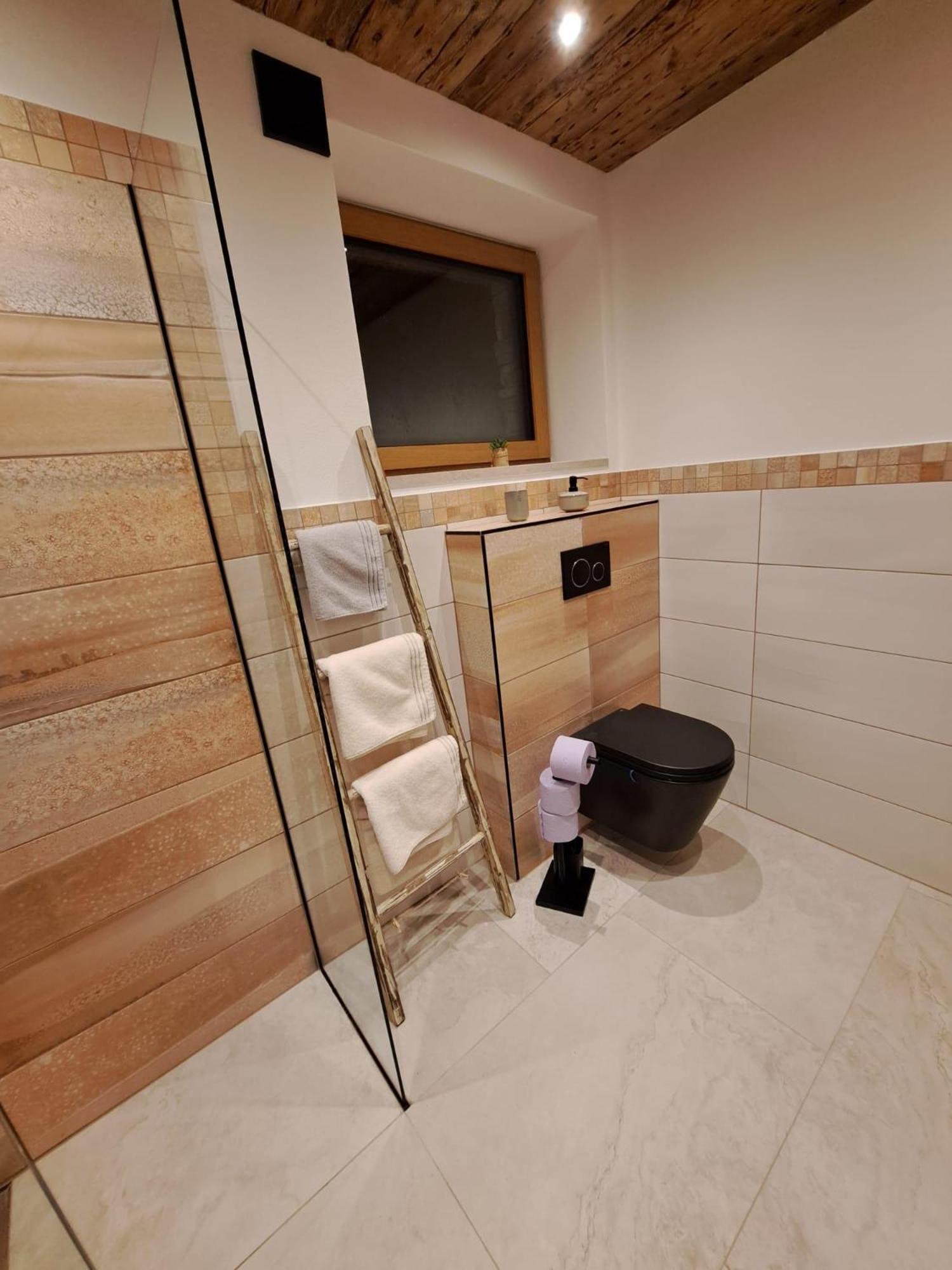 Luxus-Apartment-Vorderreit Gut อัลเทนมาร์คท์ อิม พองเงา ภายนอก รูปภาพ